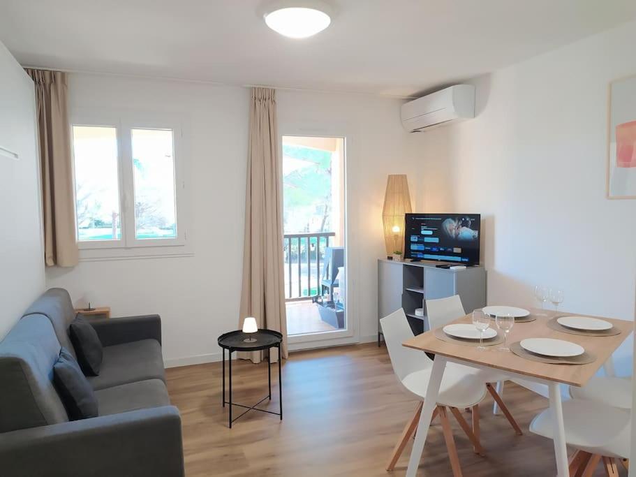 Ideal Saint Raphael Piscine Clim Parking Lejlighed Eksteriør billede