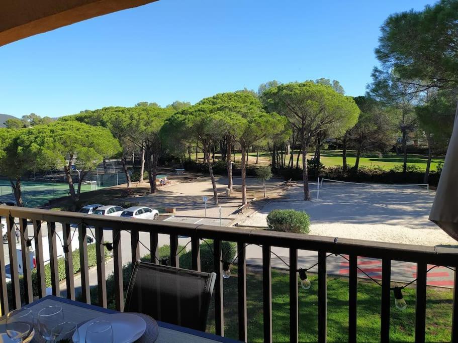 Ideal Saint Raphael Piscine Clim Parking Lejlighed Eksteriør billede